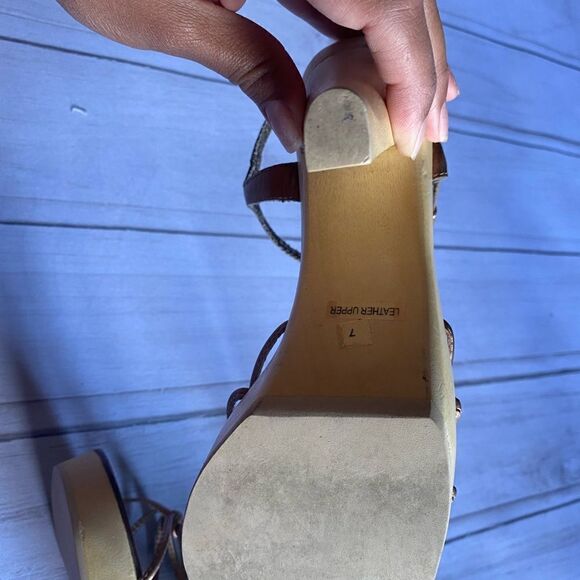 Bebe platform wooden strappy heels leather upper - Picture 3 of 6